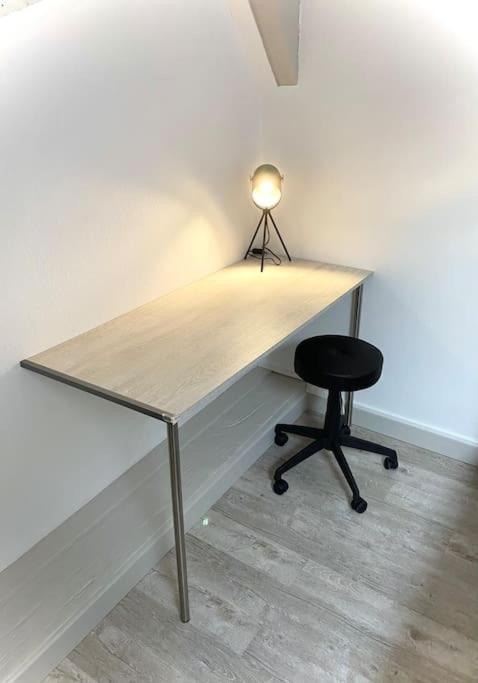 Proche cure thermale ,2 couchages 160, duplex 39m2 Rochefort-sur-Mer Extérieur photo