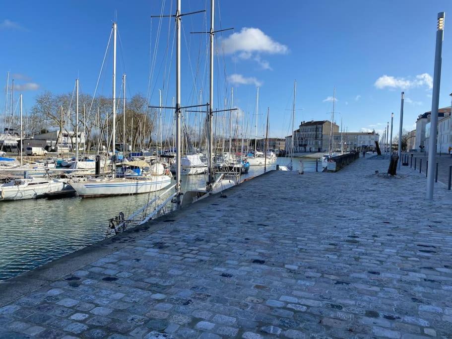 Proche cure thermale ,2 couchages 160, duplex 39m2 Rochefort-sur-Mer Extérieur photo