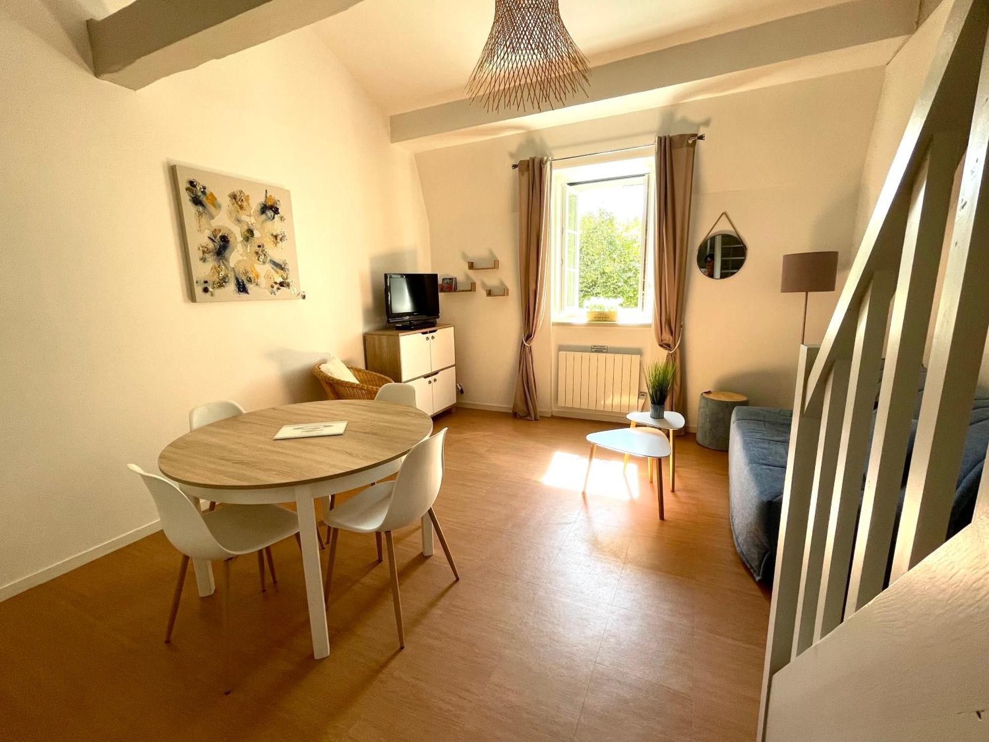 Proche cure thermale ,2 couchages 160, duplex 39m2 Rochefort-sur-Mer Extérieur photo